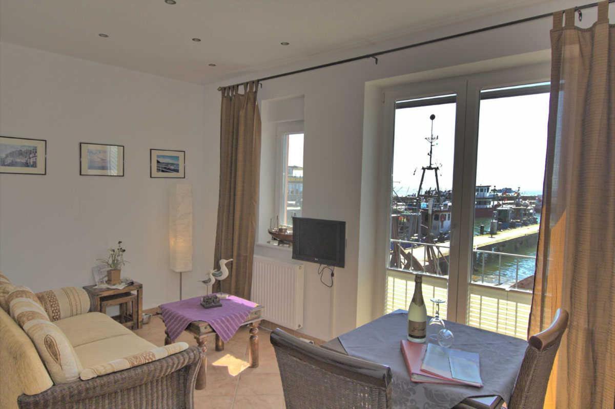 Ferienwohnung Kutterfisch Direkt Im Stadthafen Sassnitz Luaran gambar